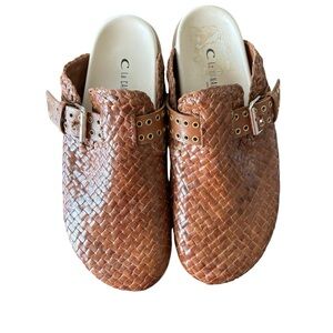 La CANADIENNE Brown Woven Leather Mules Slip Ons Size 41 NWOT